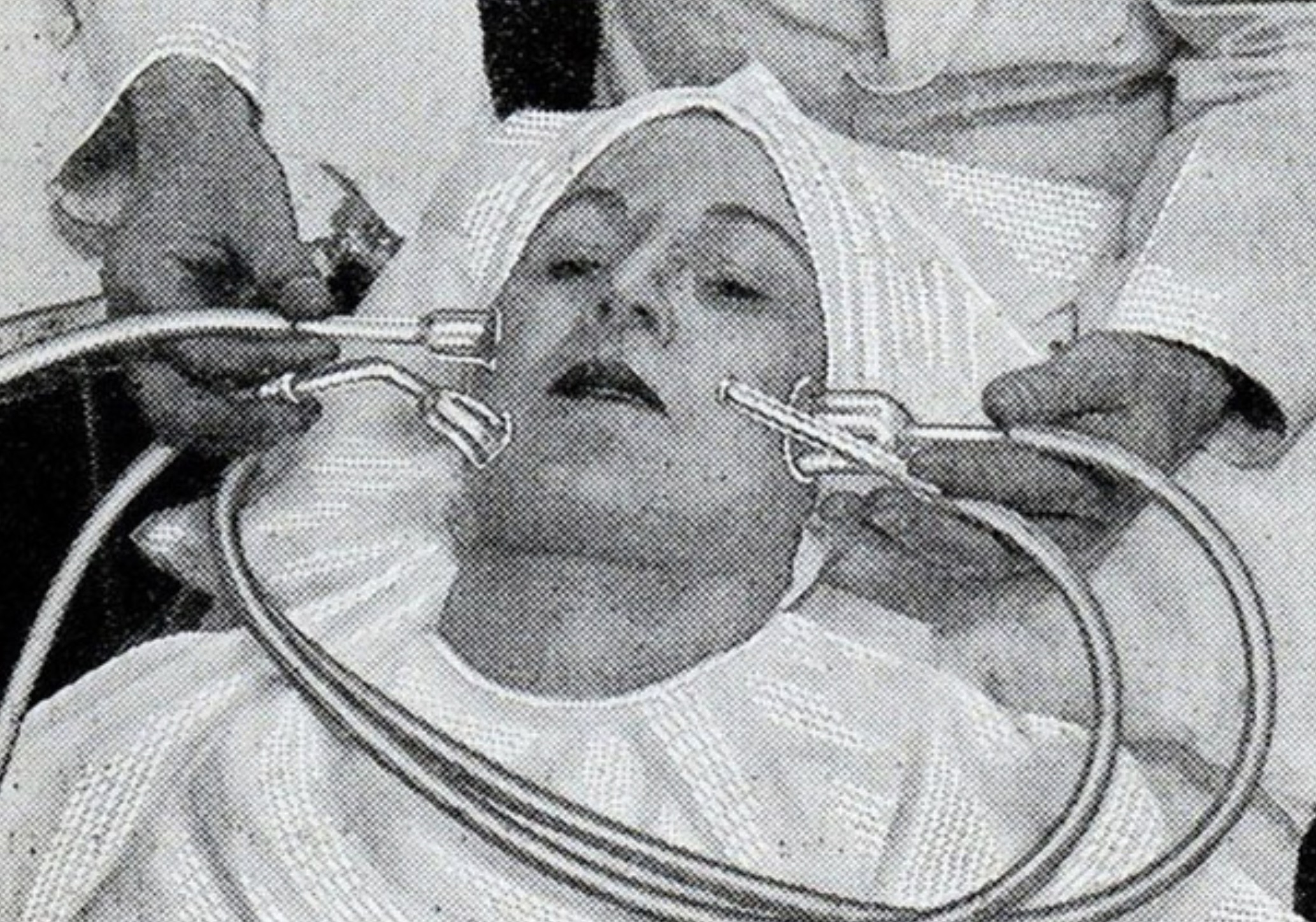 29 Vintage Beauty Devices That Look Like Torture Devices